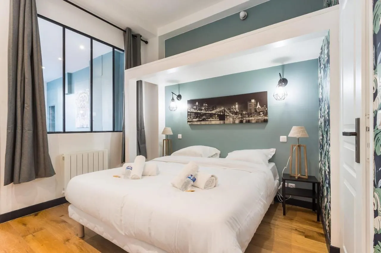 Magnifique Appartement- 7P- Sacre Coeur Ramey I Paris
