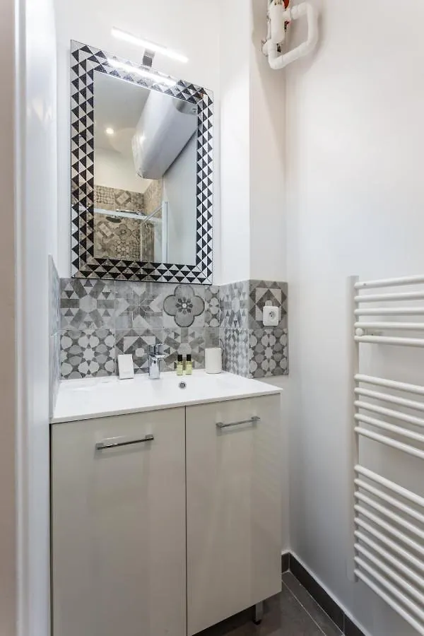 Apartment Magnifique Appartement- 7P- Sacre Coeur Ramey I Paris